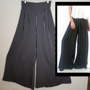 Otis & Maclain Palazzo Extra Wideleg Pleated Pull On Pants Blue White Stripe L